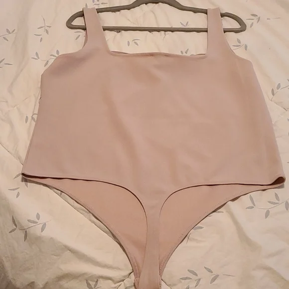 🌺2 for $40🌺Express bodysuit - Picture 2 of 3